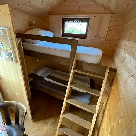 Tiny-house *